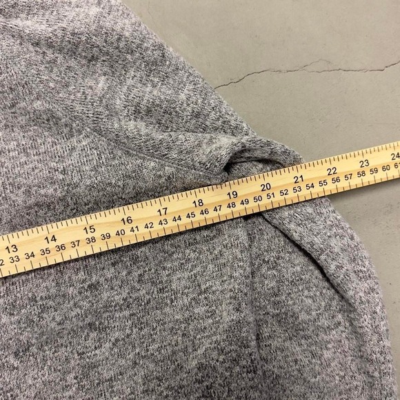 Vintage Y2K American Eagle Women's Aztec Zip Up Hoodie - Picture 4 of 6